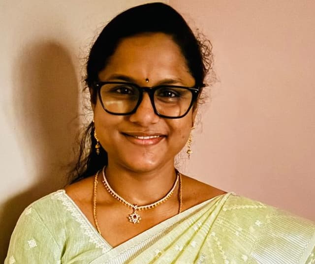 Dr. Lushi Teja Nimmana